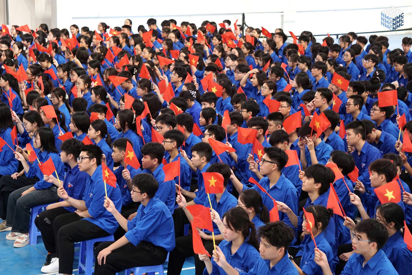 Màu “Sao Tháng Tám - Vang mãi tinh thần Độc lập-Tự do-Hạnh phúc